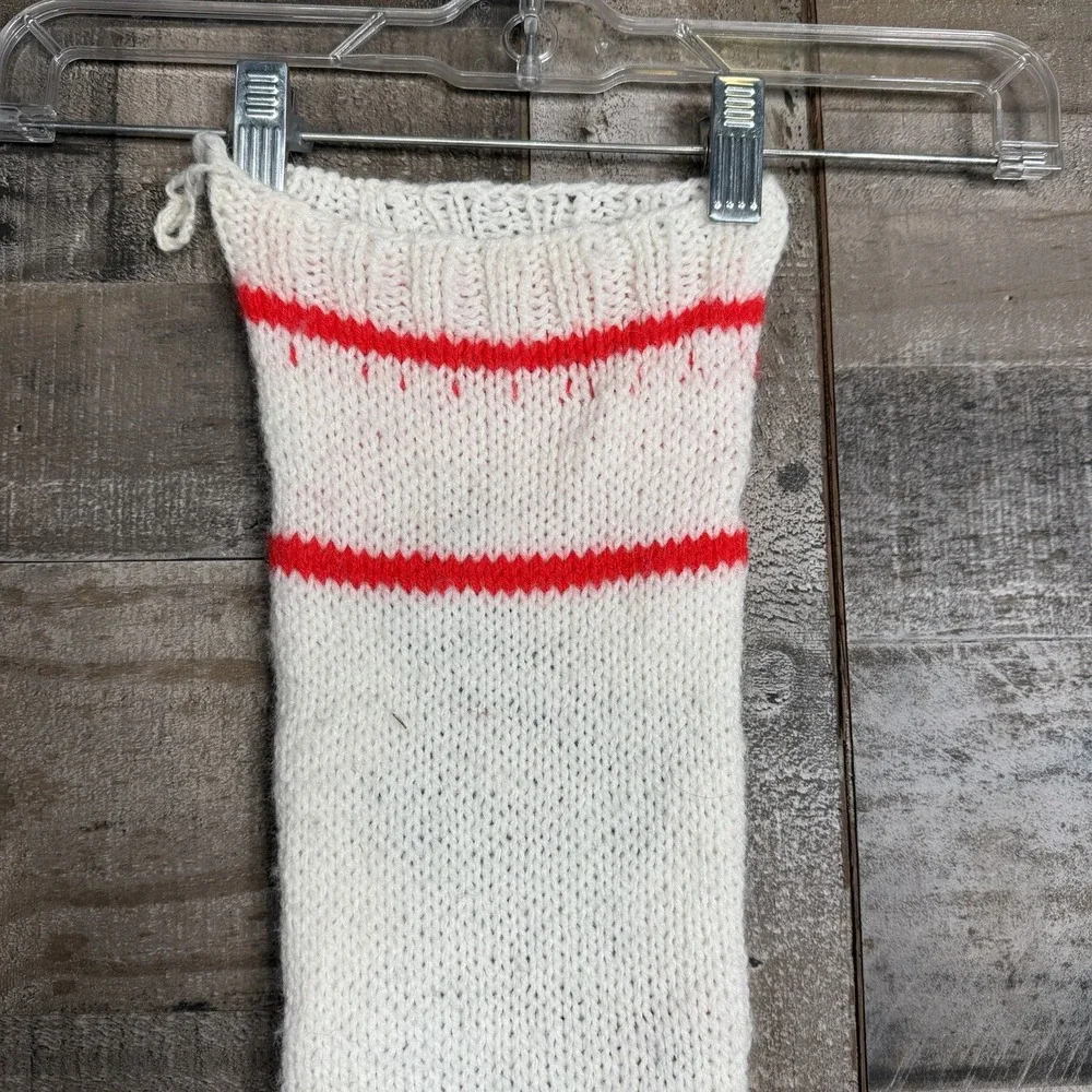 Vtg Pat Hand Knitted 26
